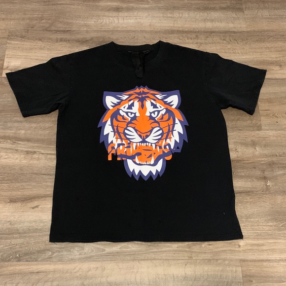 VLONE Friends Tiger graphic T-shirtSize L